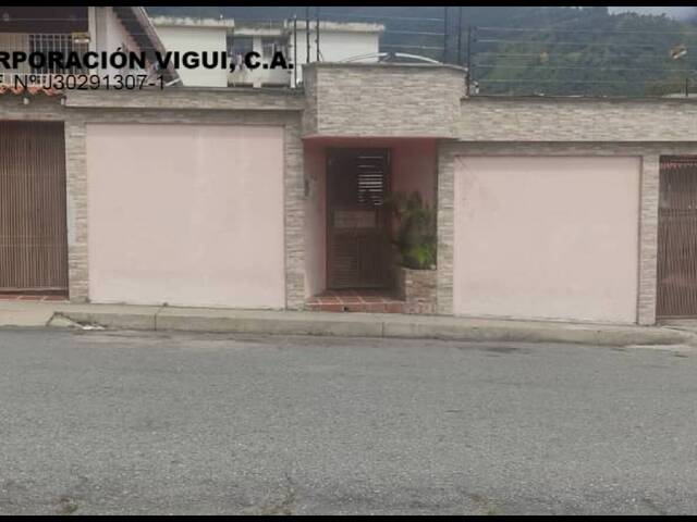 #111 - Casa para Venta en Mérida - L - 1